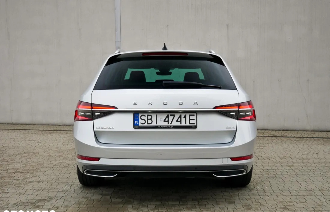 Skoda Superb cena 154900 przebieg: 71711, rok produkcji 2020 z Kraków małe 781